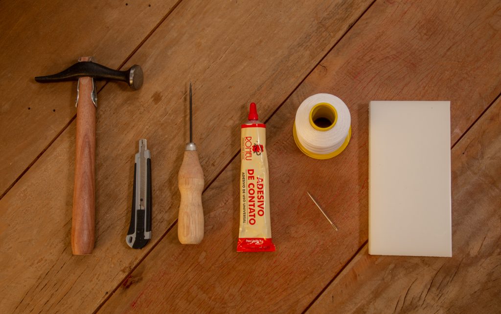 Saiba quais são as ferramentas ideais para trabalhar com couro